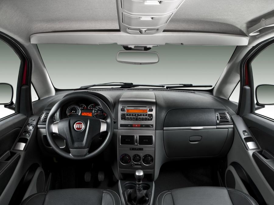  Fiat Idea Sporting 2010 года  (фото 18 из 38)